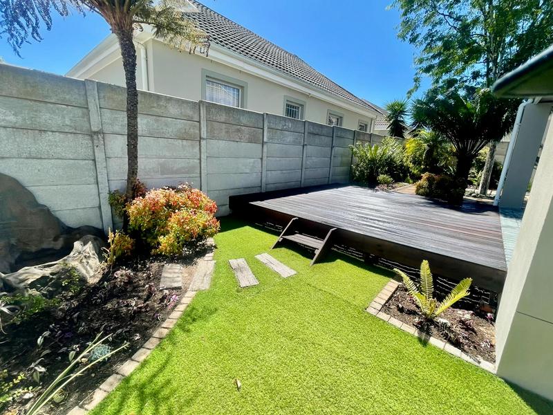 To Let 3 Bedroom Property for Rent in Sonstraal Heights Western Cape